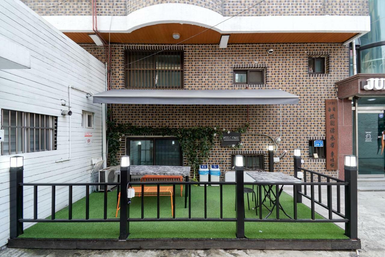 Jun Guesthouse Seoul Exterior foto